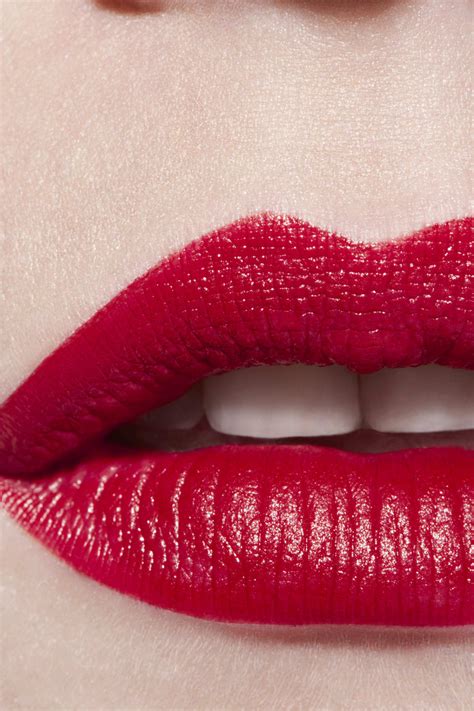 Chanel Rouge Allure Luminous Intense Lip Color 